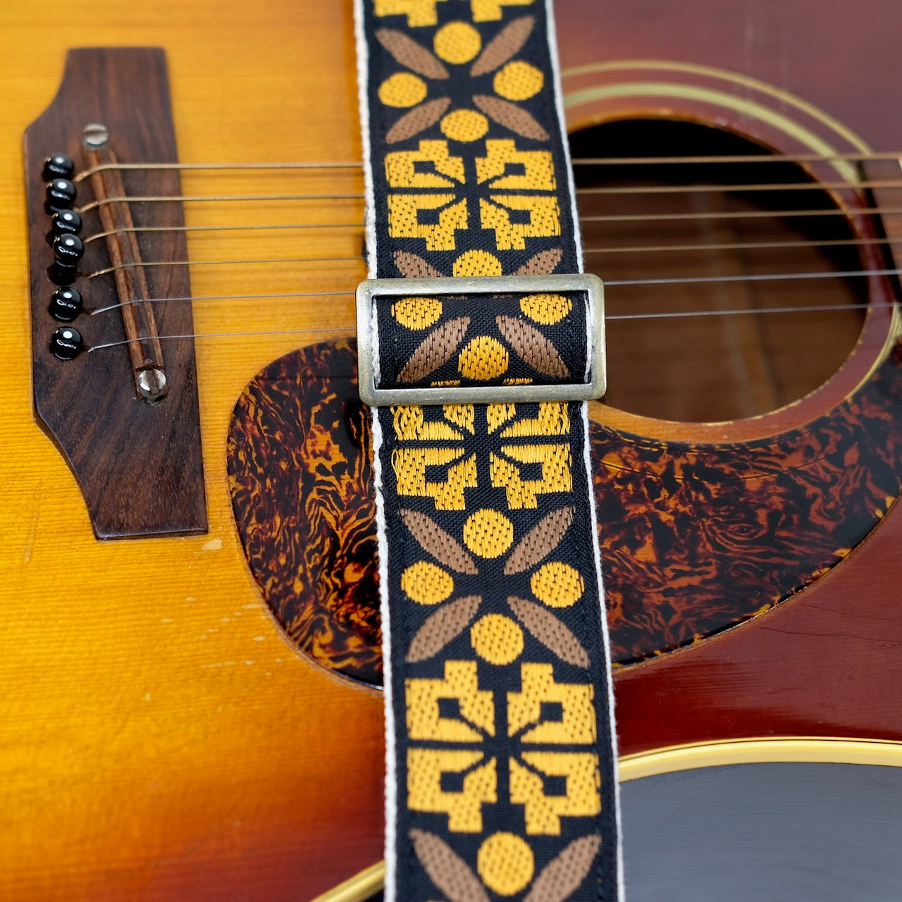 Vintage Guitar Strap in Morganside Dr