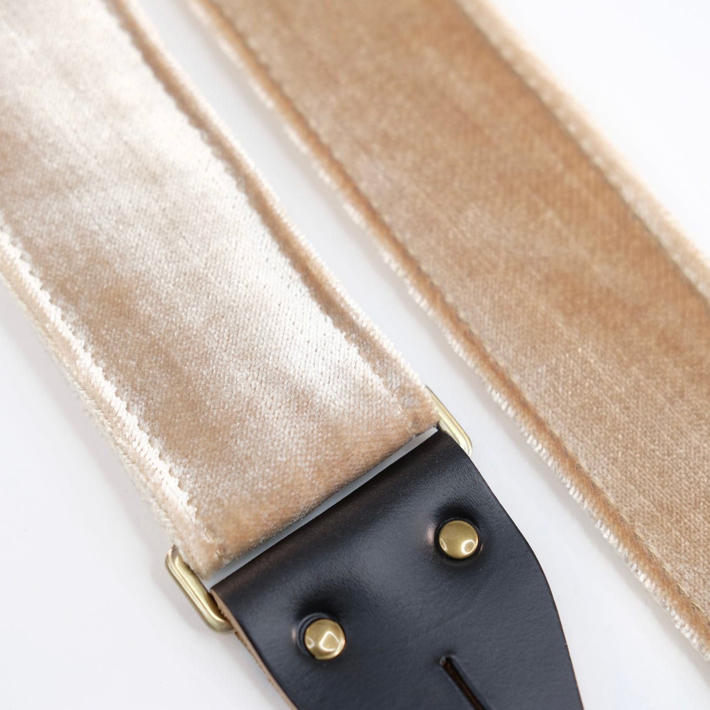 Velvet Guitar Strap in Rose Hill