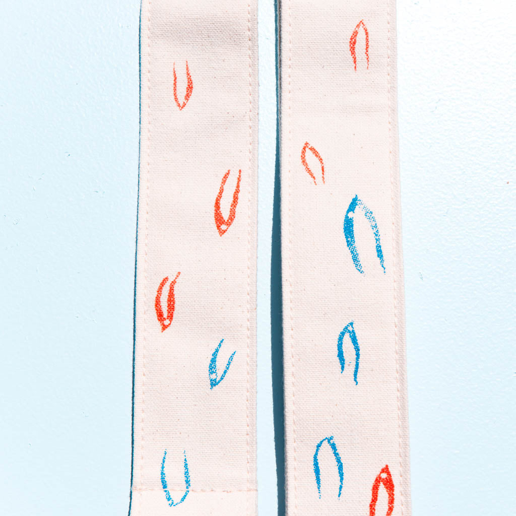 red white blue minimalist silkscreen guitar strap in artist series Matt Kivel by original fuzz