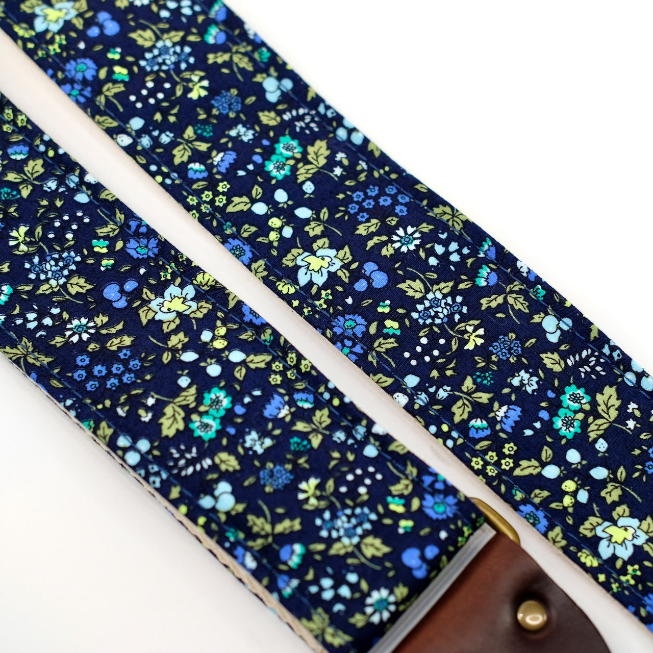 Floral Guitar Strap in Montagu Square