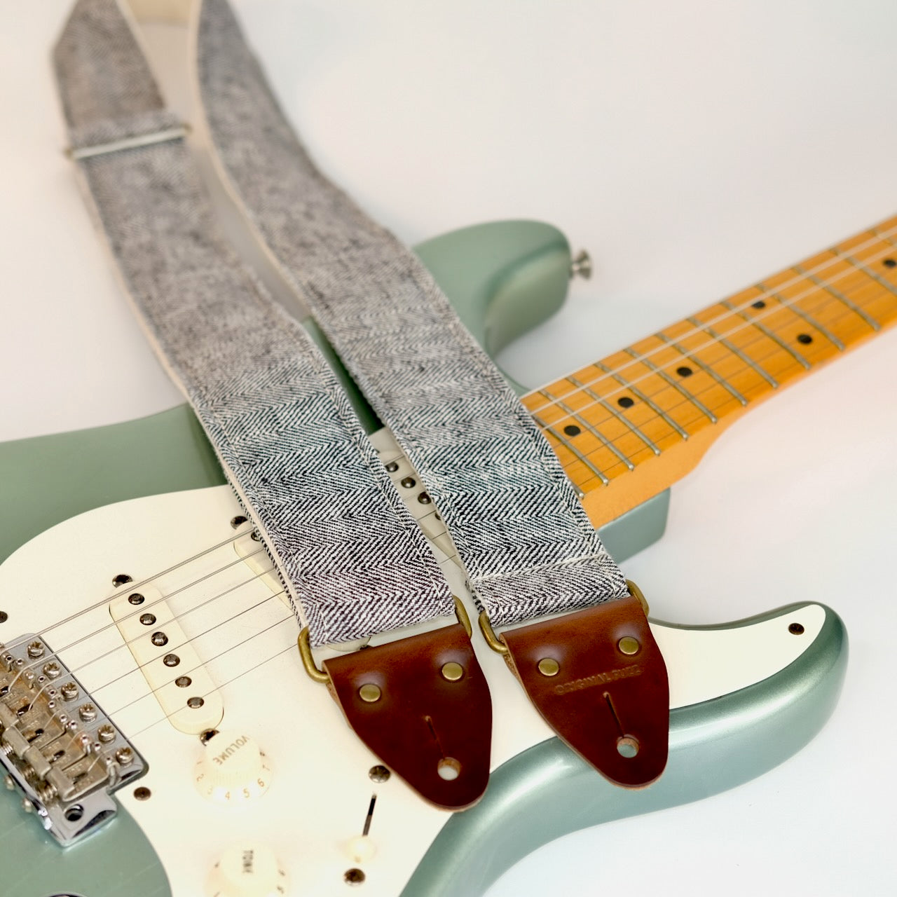 Herringbone Guitar Strap in Gray Quartz