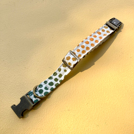 Small Silkscreen Dog Collar in Orange Dots
