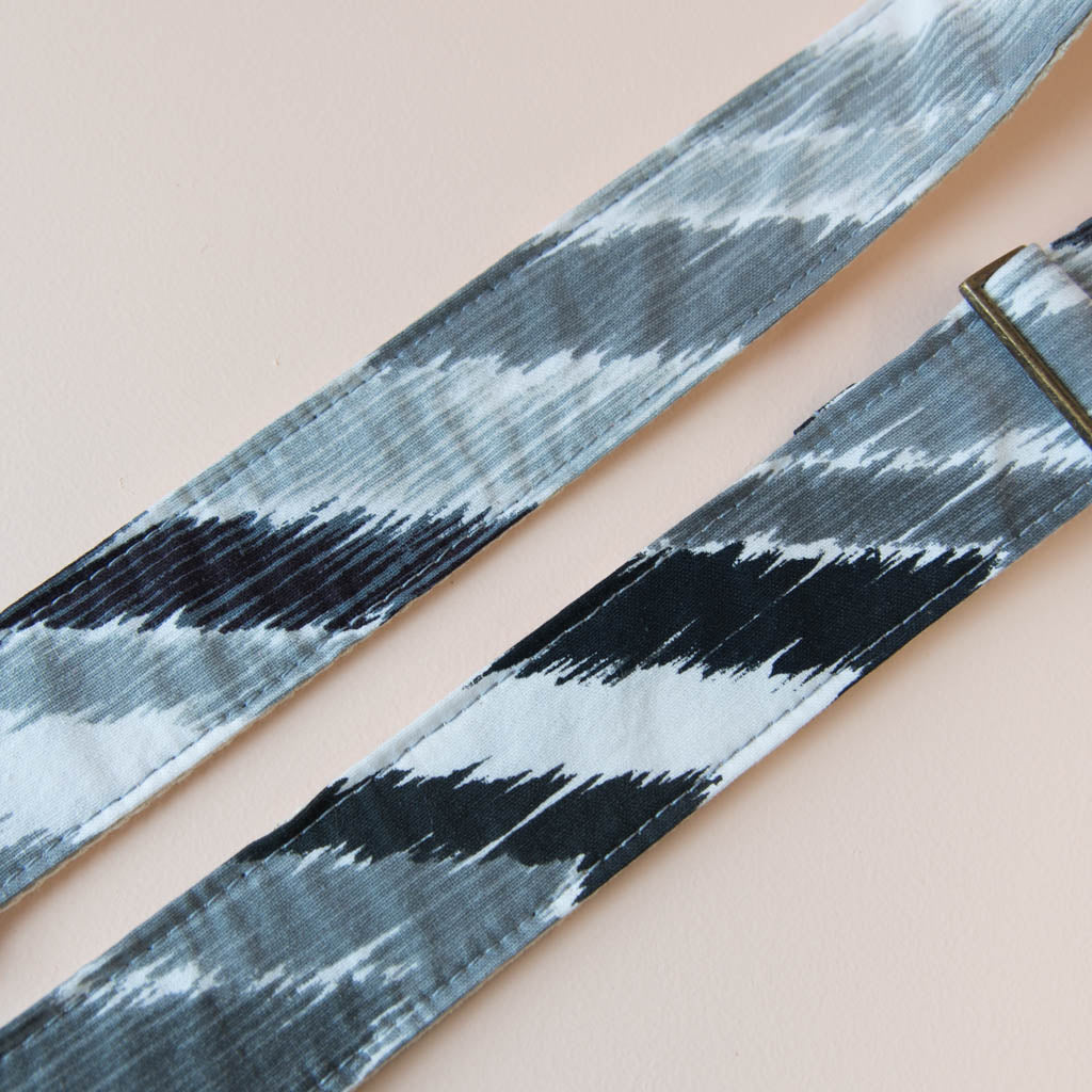 Vintage chevron patterned guitar strap made by Original Fuzz. 