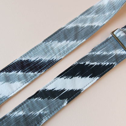 Vintage chevron patterned guitar strap made by Original Fuzz. 