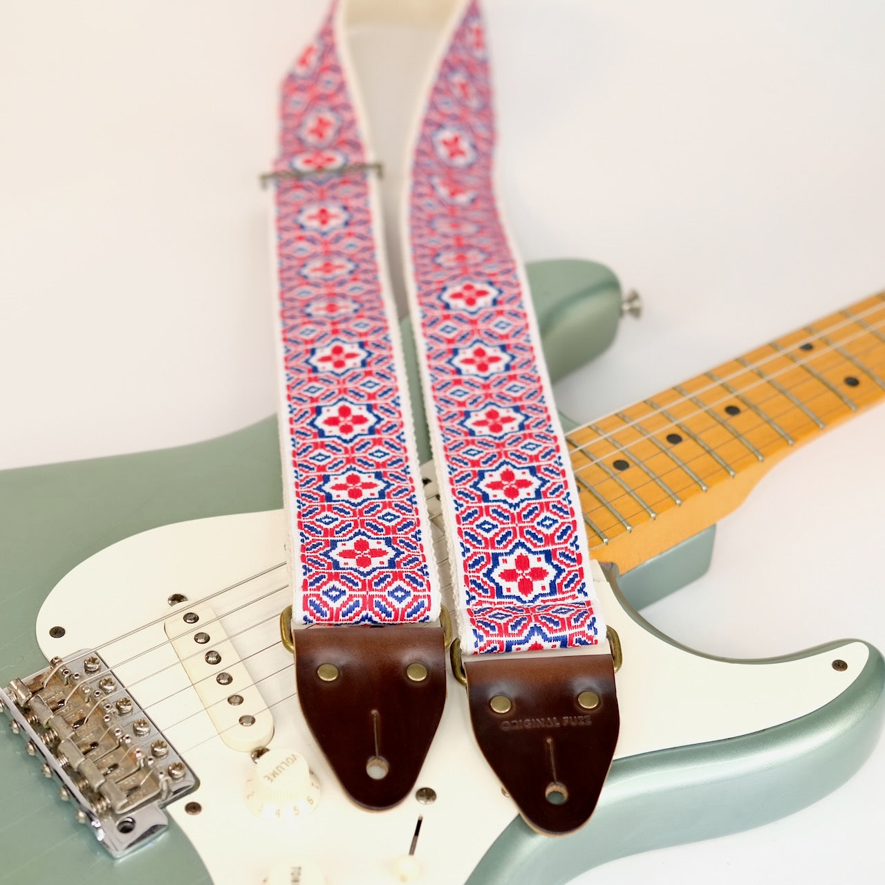 Vintage Guitar Strap in Duckworth Ave