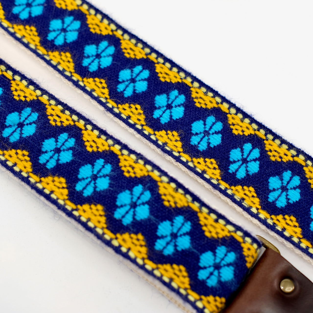 Vintage Guitar Strap in Varsity Street