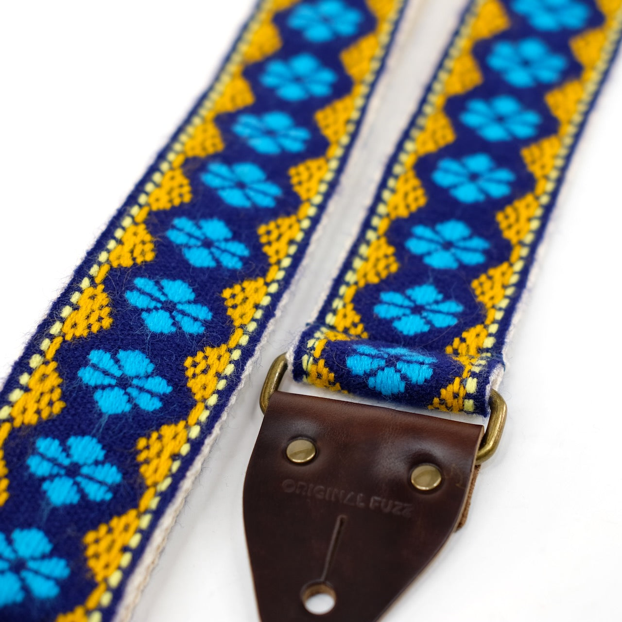 Vintage Guitar Strap in Varsity Street